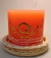Svatební svíčka v dekorativním balení se stojánkem